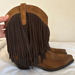 Ariat boot fringe 10B brown